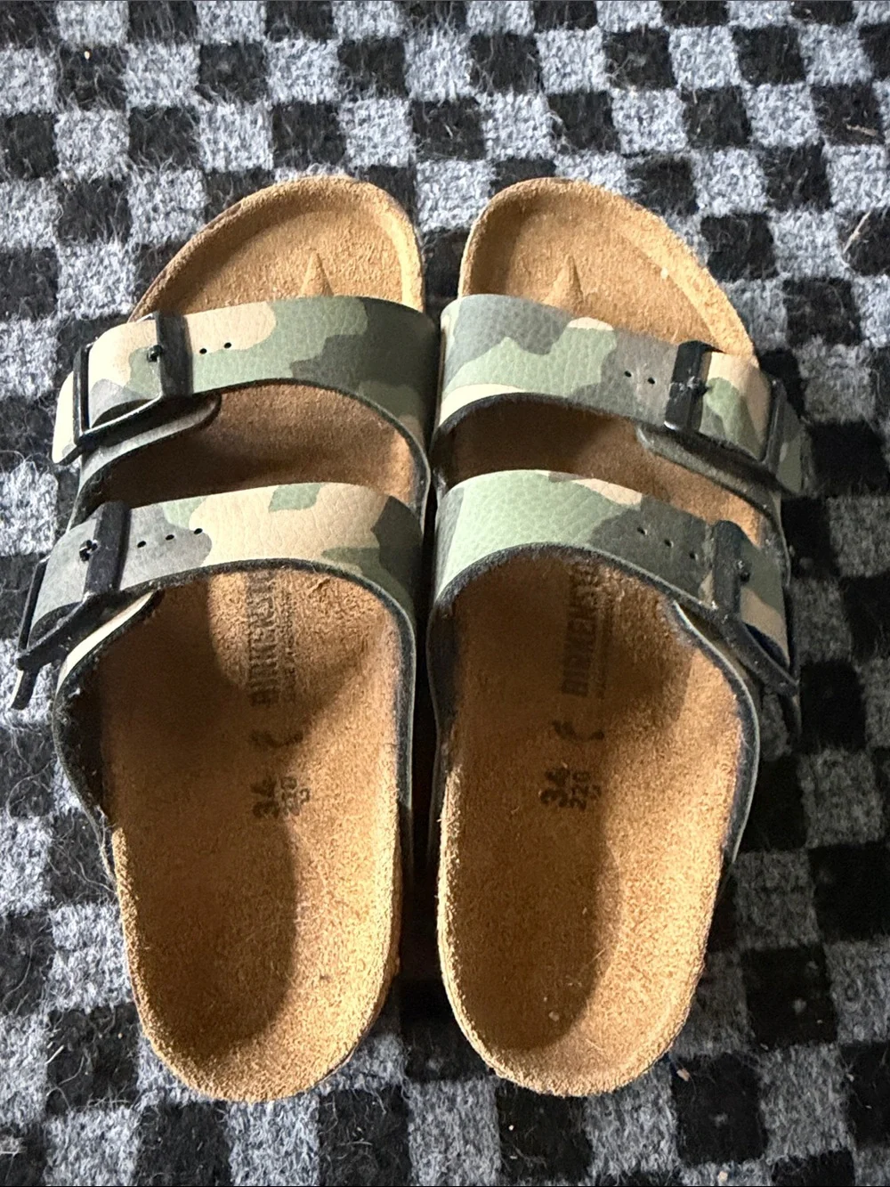 Kids Birkenstock Camo Double-Buckle Slide Sandals - Green